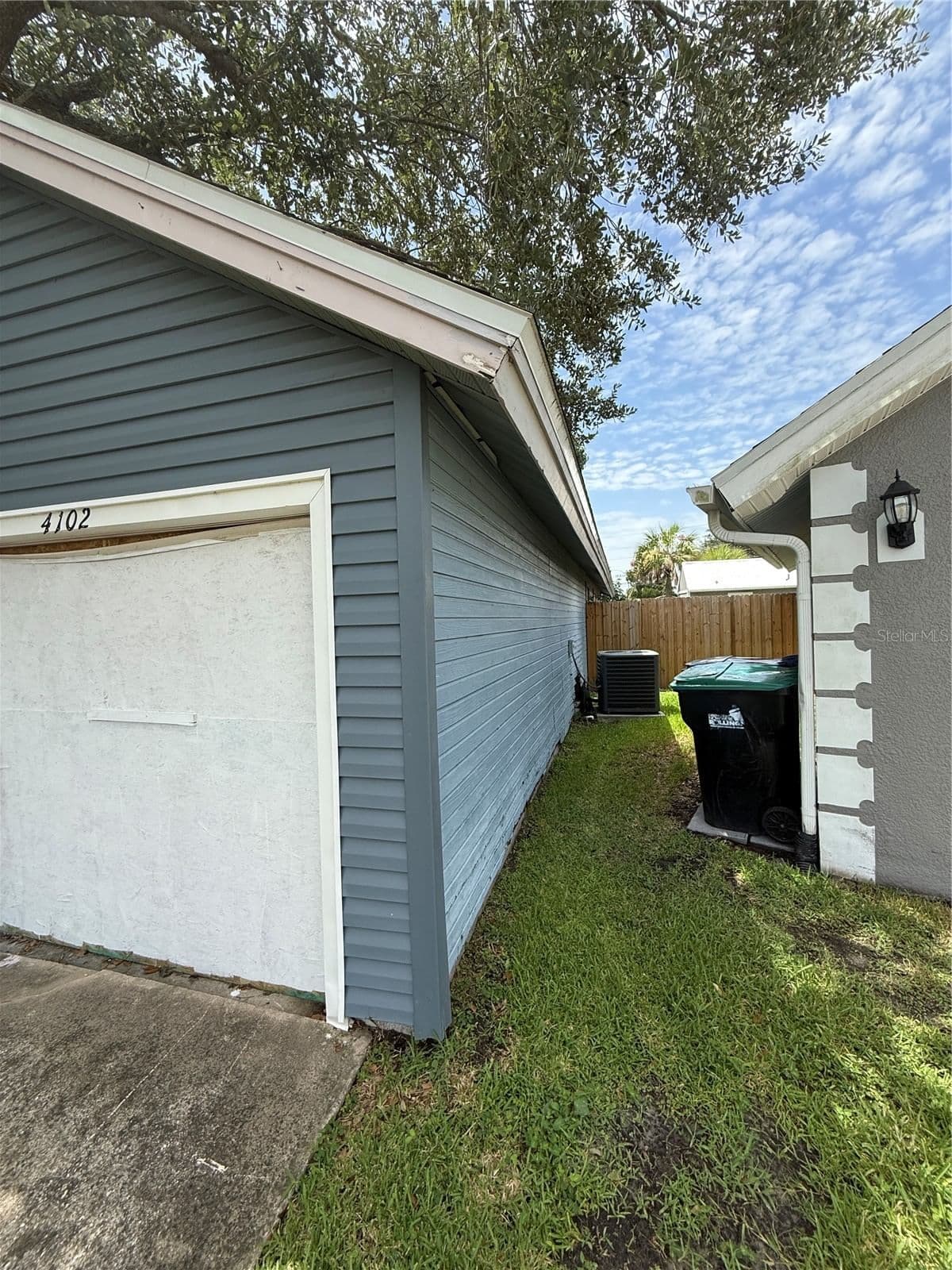 Photo 2 of 4102 GULFSTREAM BAY